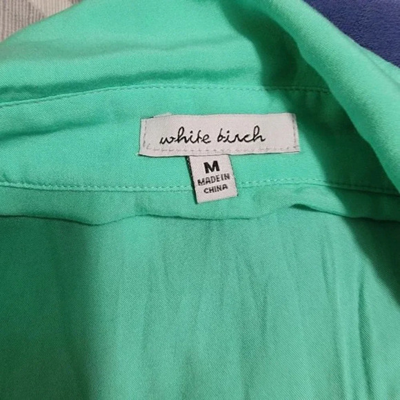 WHITE BIRCH Womens M Long Sleeve Flowy Relaxed Ombre Fun Button‎ Down Blouse Top - Picture 3 of 8